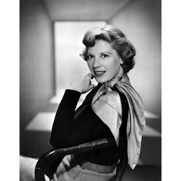 Dinah Shore Ca. 1952 Photo Print (16 x 20)