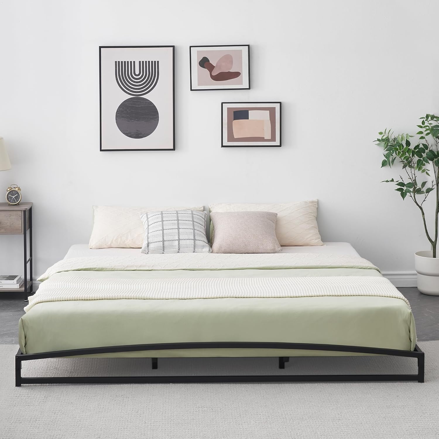 Low Bed Frame, 6 Inch King Size Metal Platform Bed Frame with Arch Design, Heavy Duty Bed Frame, Strong Bearing Capacity, No Box Spring Needed