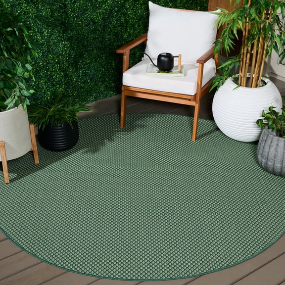 Safavieh Terrace Gina Geometric Indoor/Outdoor Area Rug, Green/Ivory, 6'7" x 6'7" Round