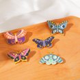 thumbnail image 2 of Set de broches para blusa con estampado de mariposas coloridas e insectos Pi, 2 of 2