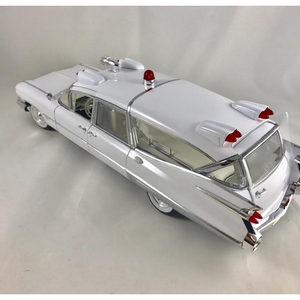 1959 Cadillac Ambulance Diecast in 118 Scale Greenlight Precision