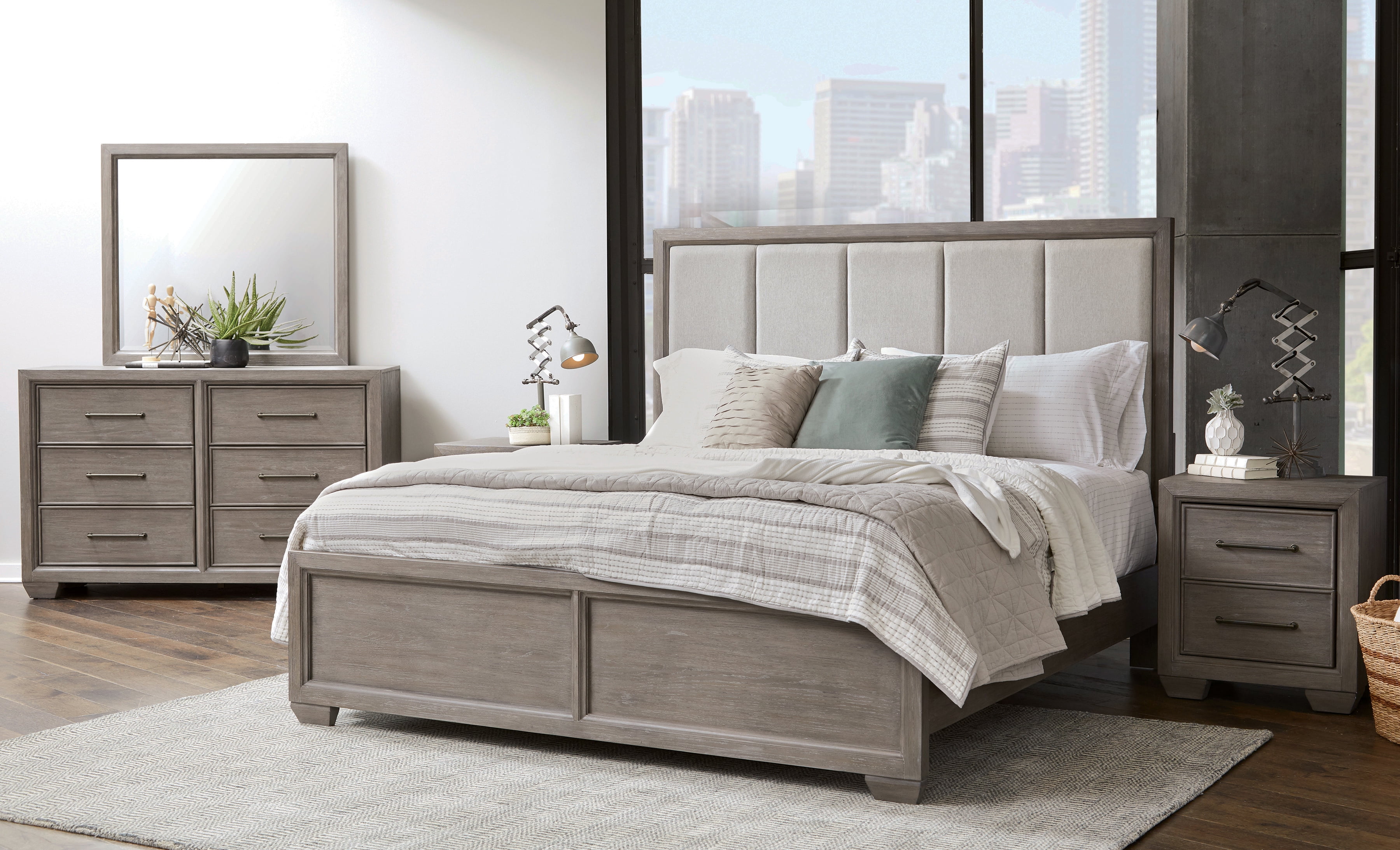 Roundhill Furniture Ennesley Gray Wood 5 Piece Bedroom Set