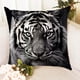 thumbnail image 4 of Funda de cojín de lino con estampado de animales para sofá y salón | Funda de cojín con estampado de león y ranura | Funda de almohada decorativa de poliéster de 45 x 45 cm, 4 of 6