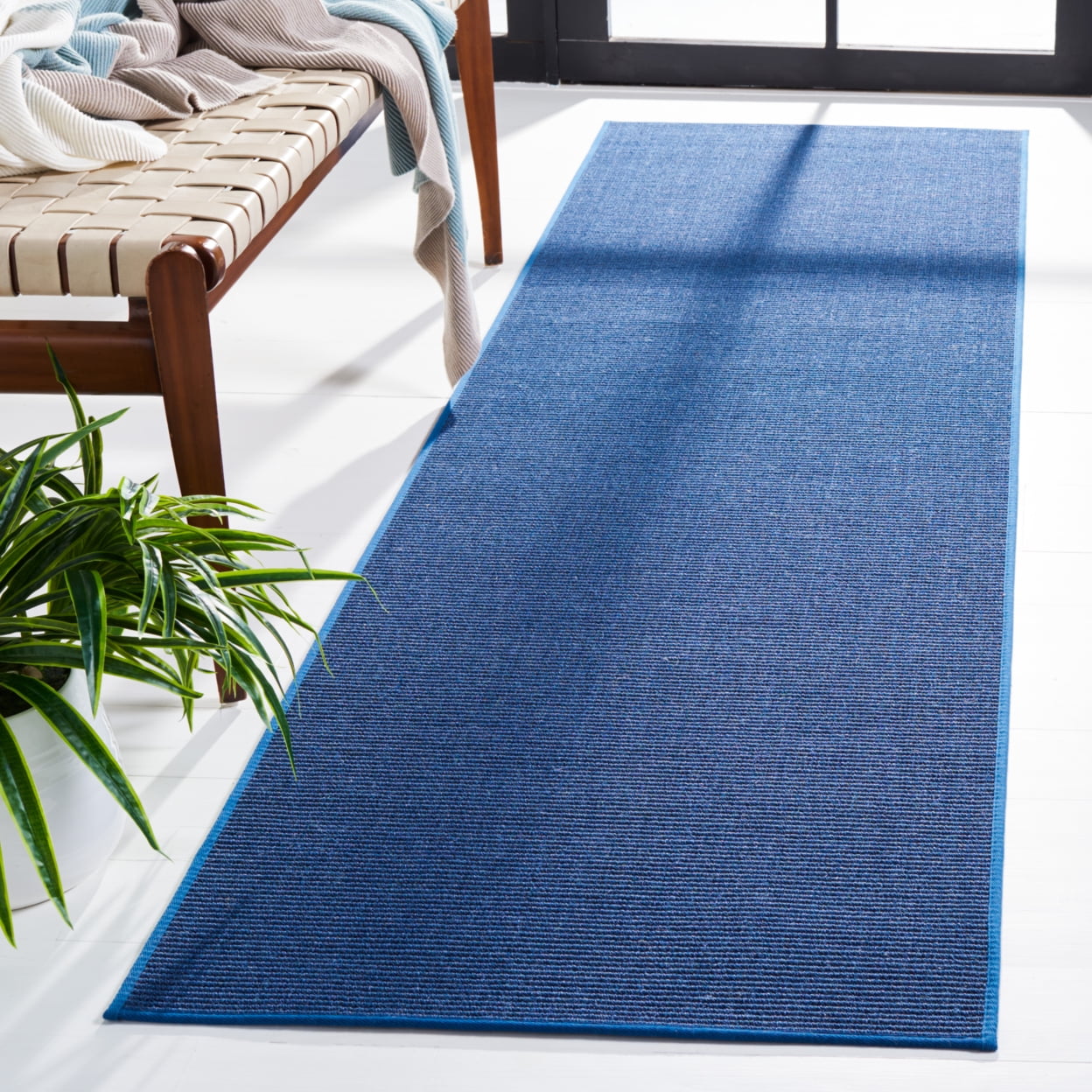 SAFAVIEH Martha Stewart Maximillian Solid Area Rug, Blue, 3' x 5'