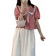 thumbnail image 2 of Blusa de manga corta abullonada para mujer, cuello vuelto, cuello en V, ribete de volantes, dobladillo con volantes, Top frontal con lazo, Rosa M, 2 of 8