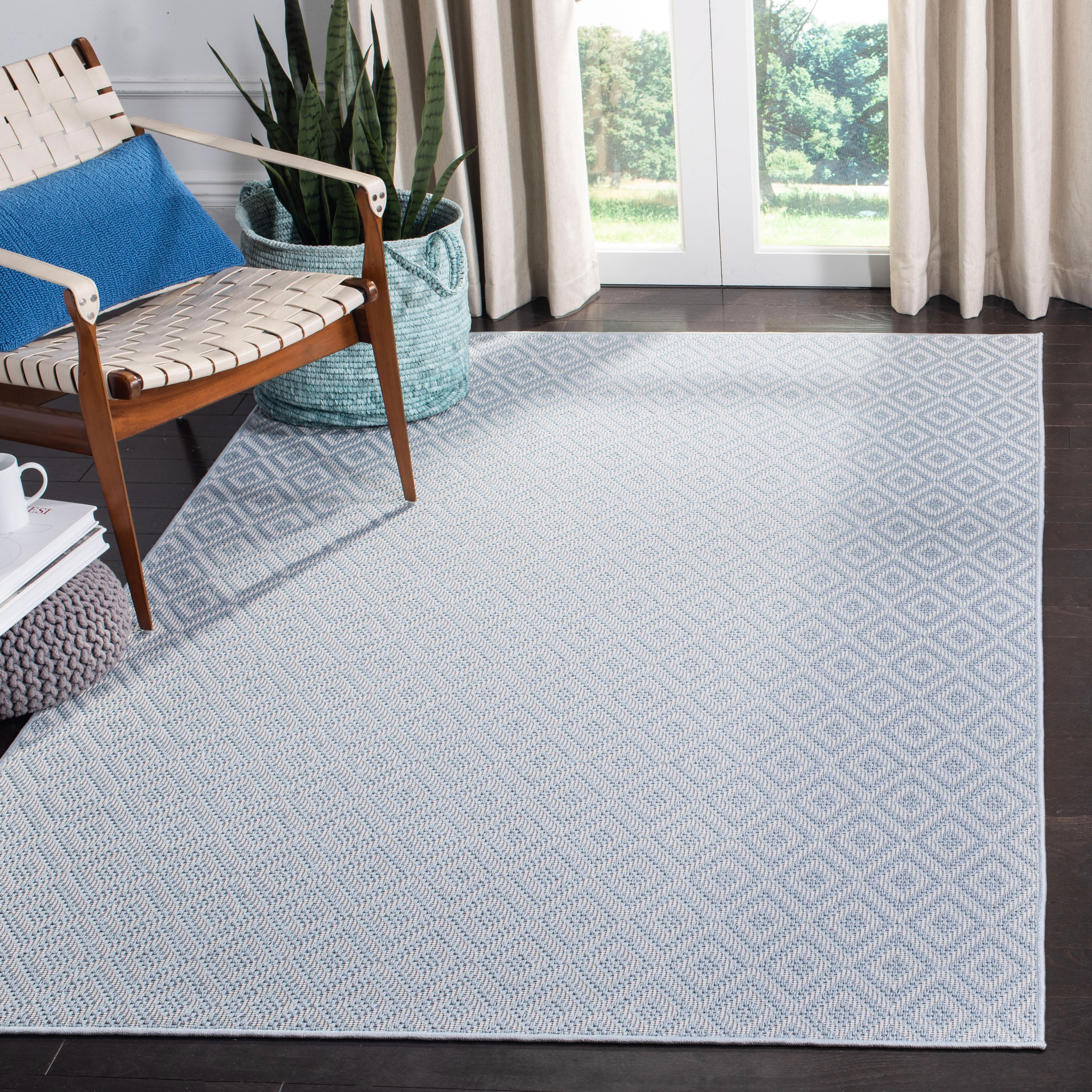 SAFAVIEH Machine Washable Rug Indoor/Outdoor Bermuda Collection - Bermuda Rio Geometric Indoor/Outdoor Area Rug, Light Blue/Cream, 5'3" x 5'3" Square