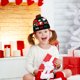 thumbnail image 5 of Gorro Navideño de Punto con Luces Led y Pompón de Papá Noel | Gorro de Lana Cálido para Invierno con Protección para Los Oídos | Gorro Multicolor con Luces Navideñas para Regalar En Fiestas Navideñas, 5 of 6