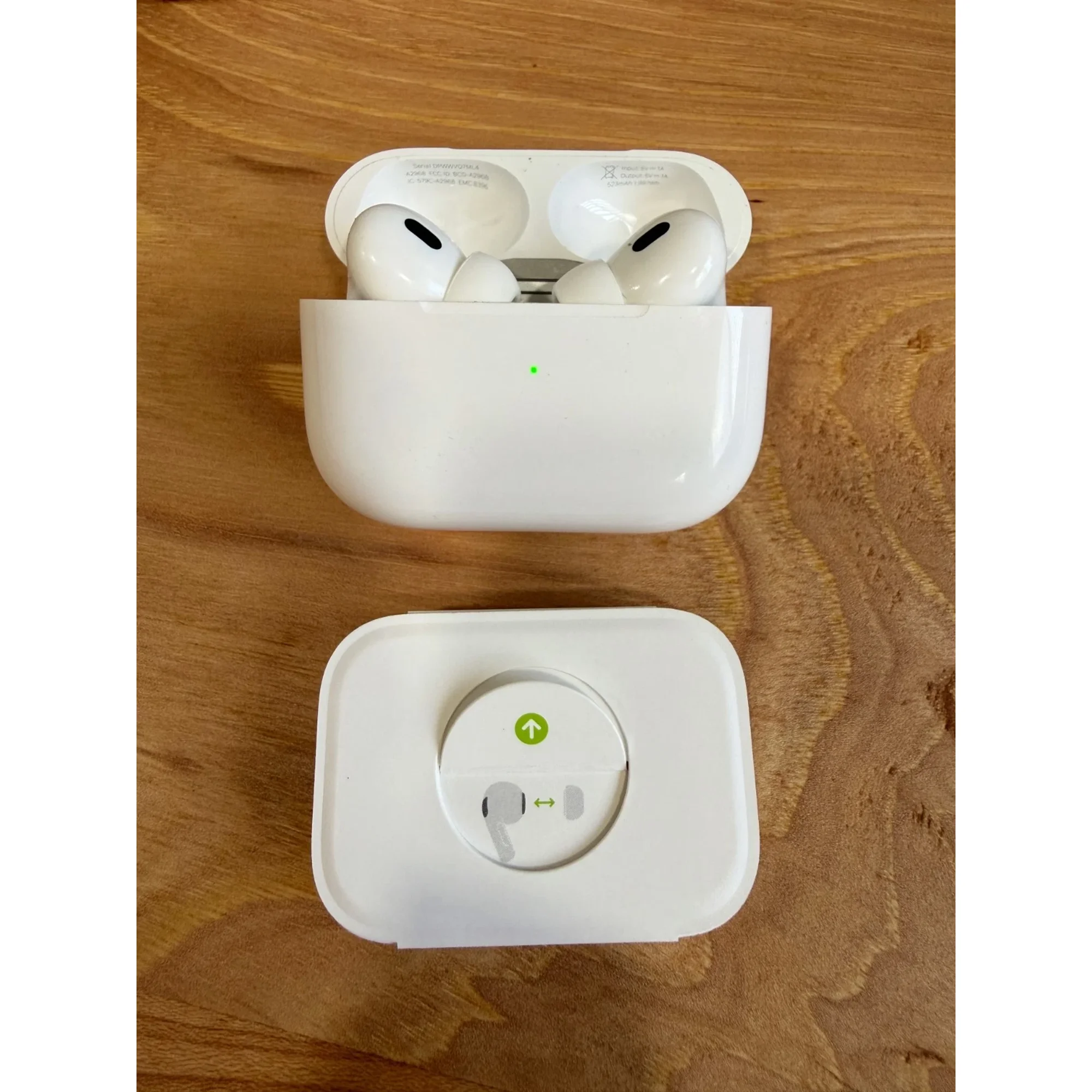 イヤホン AirPods Pro 2 USB-C A2968 A3047 A3048 New Apple AirPods Pro 2nd Generation USB-C Replacement: Left Side