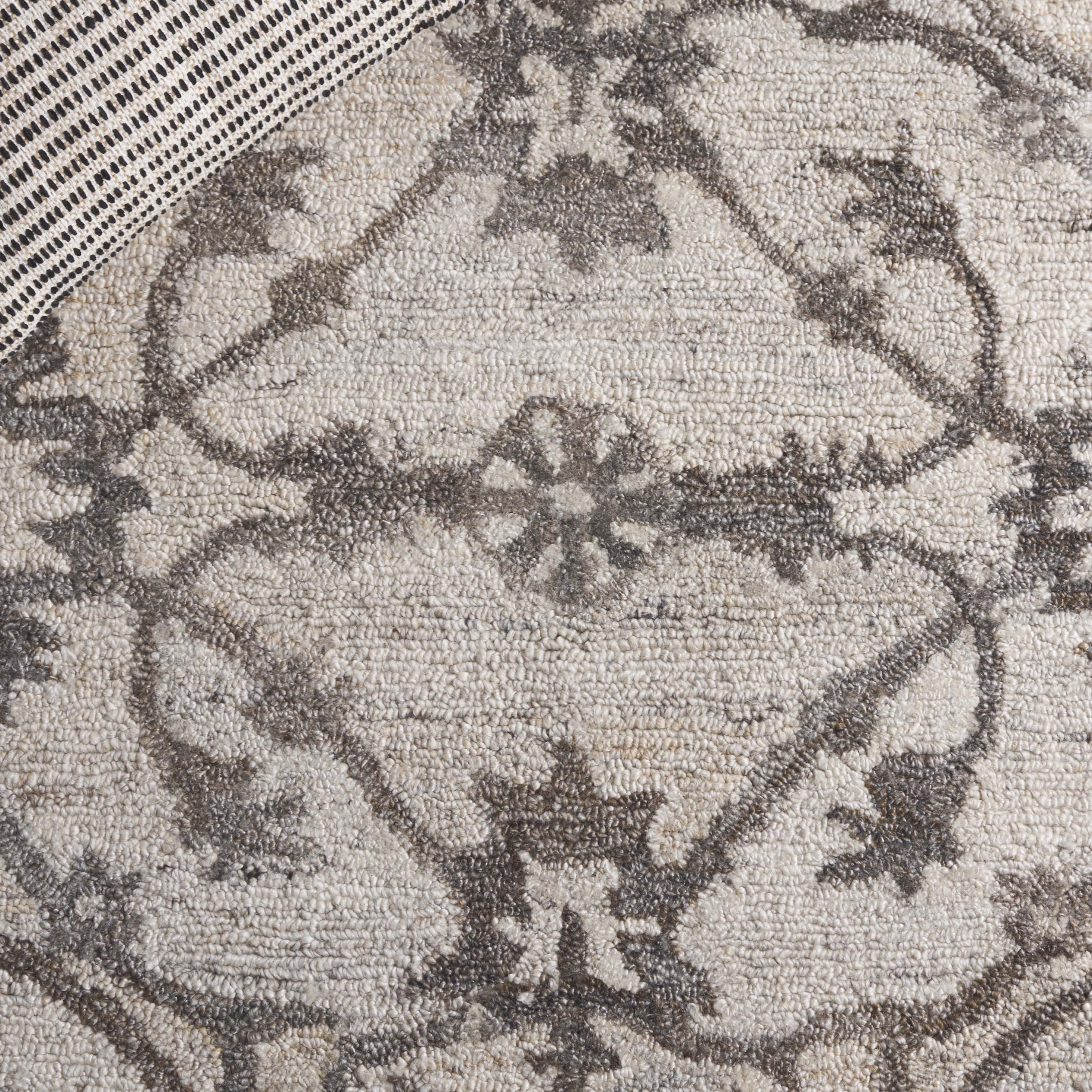 SAFAVIEH Anatolia Jamaar Floral Area Rug, Ivory/Brown, 6' x 6' Square