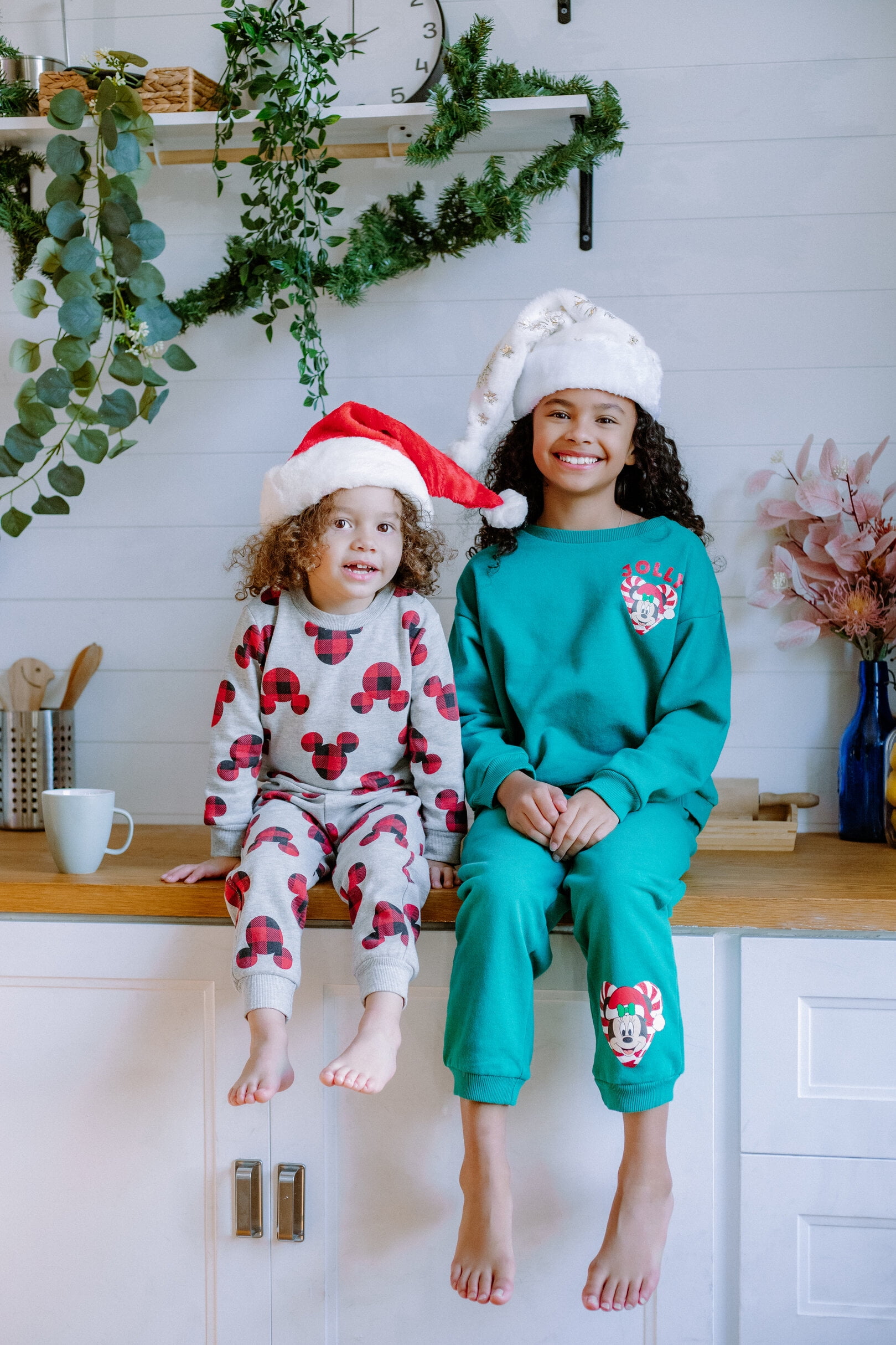 Disney Minnie Mouse Christmas Fleece Drop Shoulder Sweatshirt and Jogger Pants Outfit Set Toddler to Little Kid