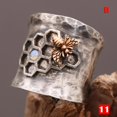 thumbnail image 1 of Vintage Sculpté Anneau Rond Tube Anneau avec Libellule / Abeille / Oiseau Modèle Rétro Style, 1 of 1