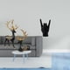 thumbnail image 2 of Estatua de resina de alce y reno, escultura con gesto de mano de roca, colección creativa de figuras de animales y manos para decoración del hogar, bo, 2 of 8