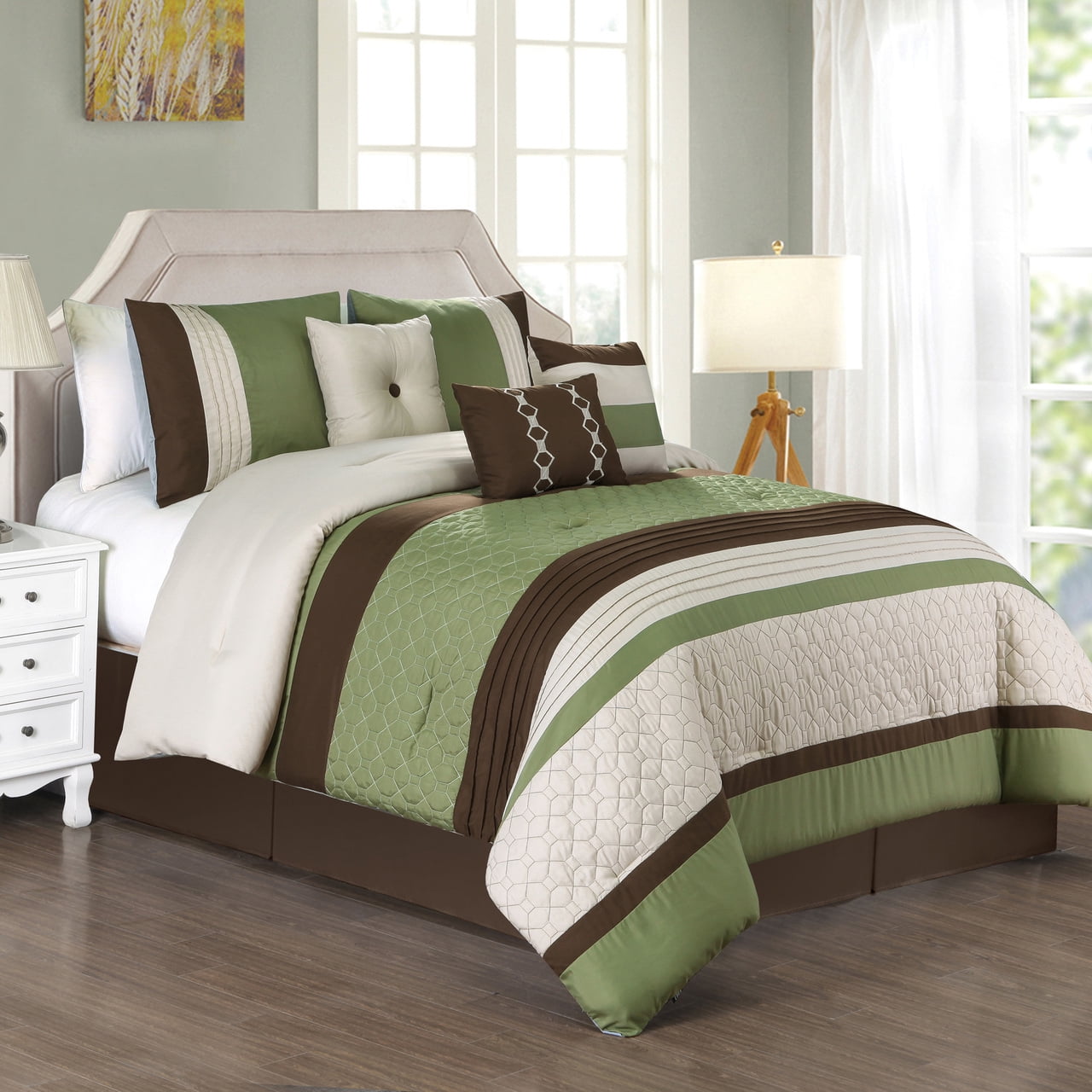 7 Piece Comforter Bedding Set Bed in A Bag Green Ivory Embroidered ¨C Brushed Microfiber