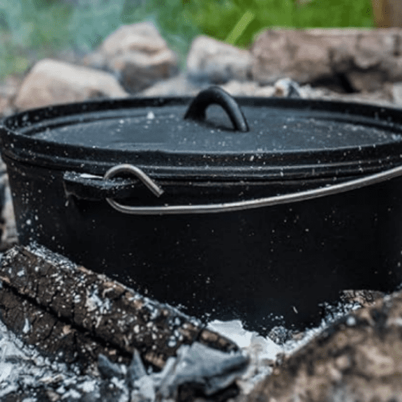 SDO10 10" Double Black Seasoned Cast Iron Dutch Oven with Lid