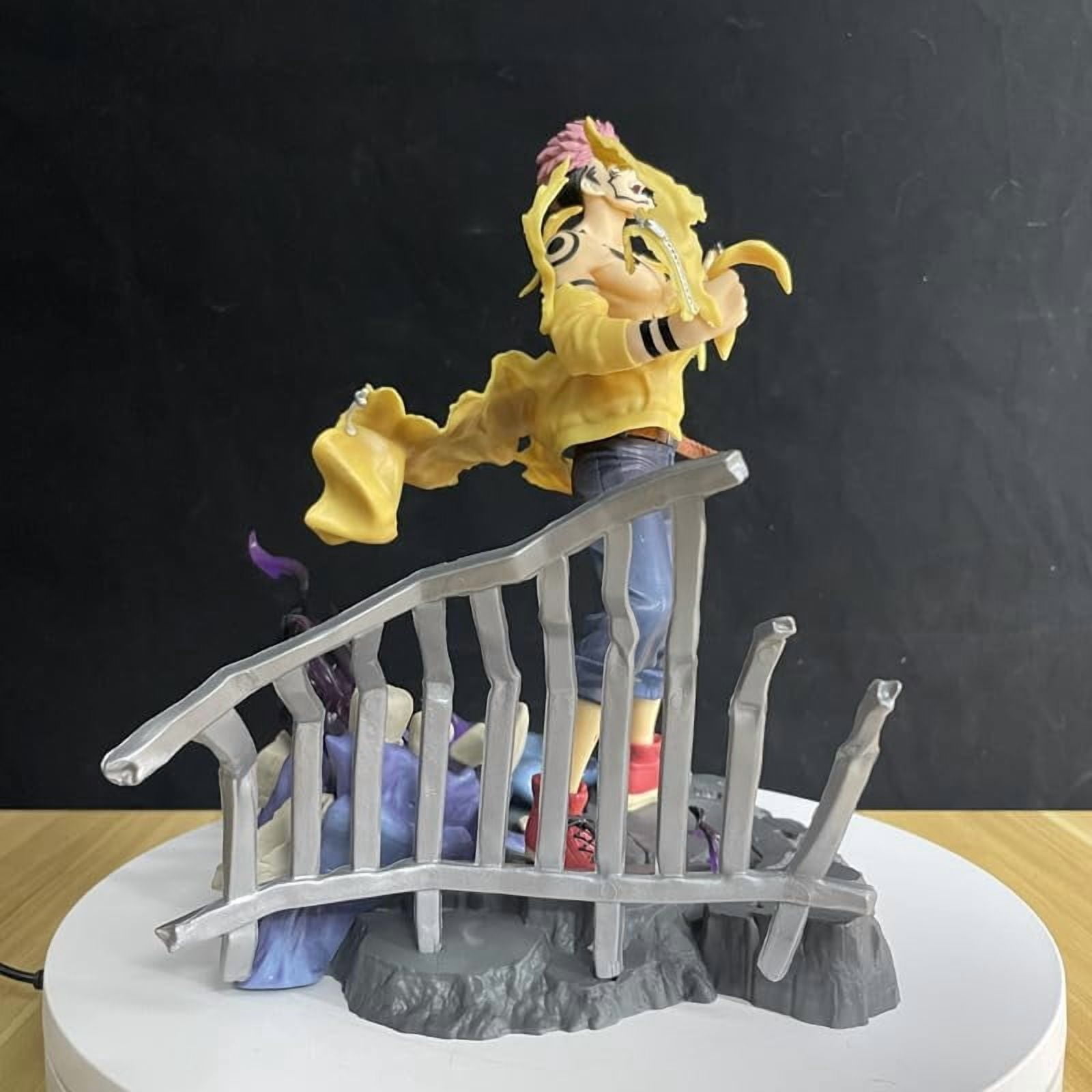 Itadori Yuji Figure Standing Crazy Itadori Yuji Action Figures 27cm/10.6inch Handmade Cosplay PVC Statues Collectible Souvenirs for Anime Fans Gifts