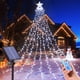 thumbnail image 1 of Navideñas Decoraciones Luces Solares para Exteriores, 349 LED de Estilo Diamante, 9 * 3.5M Luz Navidad Exterior, Remoto y Temporizador, 11 Modes Series Navideñas para Jardín, Blanco Frío, 1 of 8