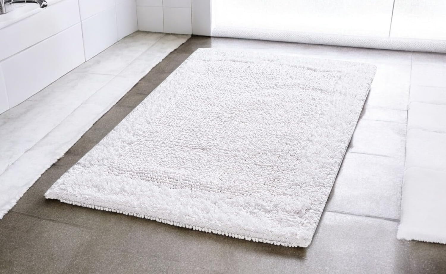 Savi Home 100% Cotton Bath Rug, Reversible Hand-Tufted Design, White, 17" x 24"