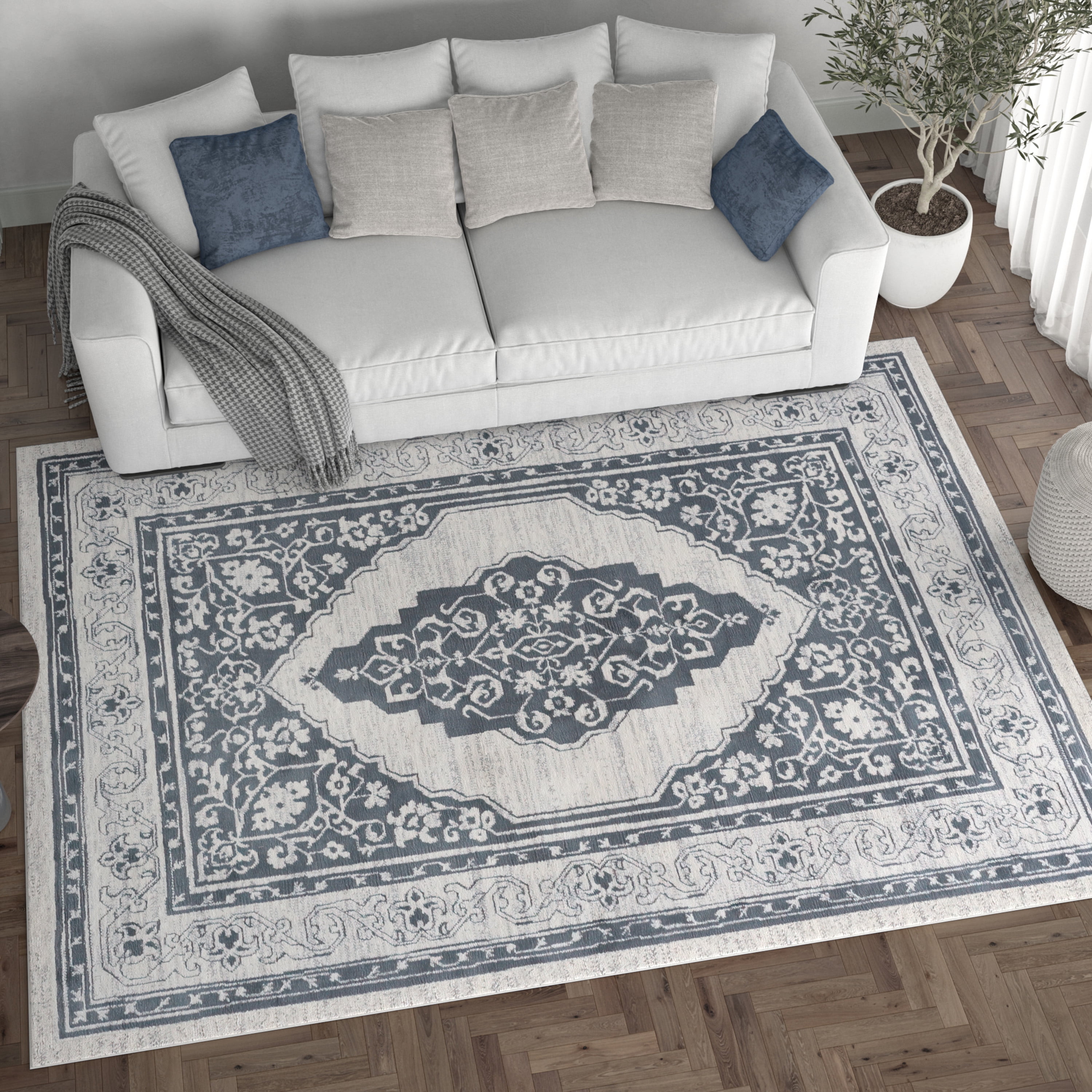 Madison Traditional 9' x 12' Gray and Cream Polypropylene Indoor Area Rug