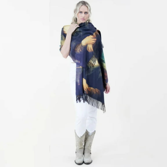 Embrace Artistic Elegance with the Mona Lisa Scarf