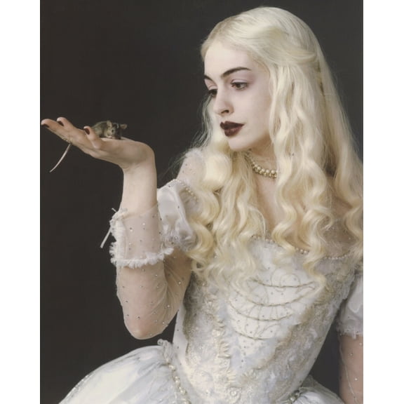 Anne Hathaway Posed with a Mouse Photo Print (8 x 10)