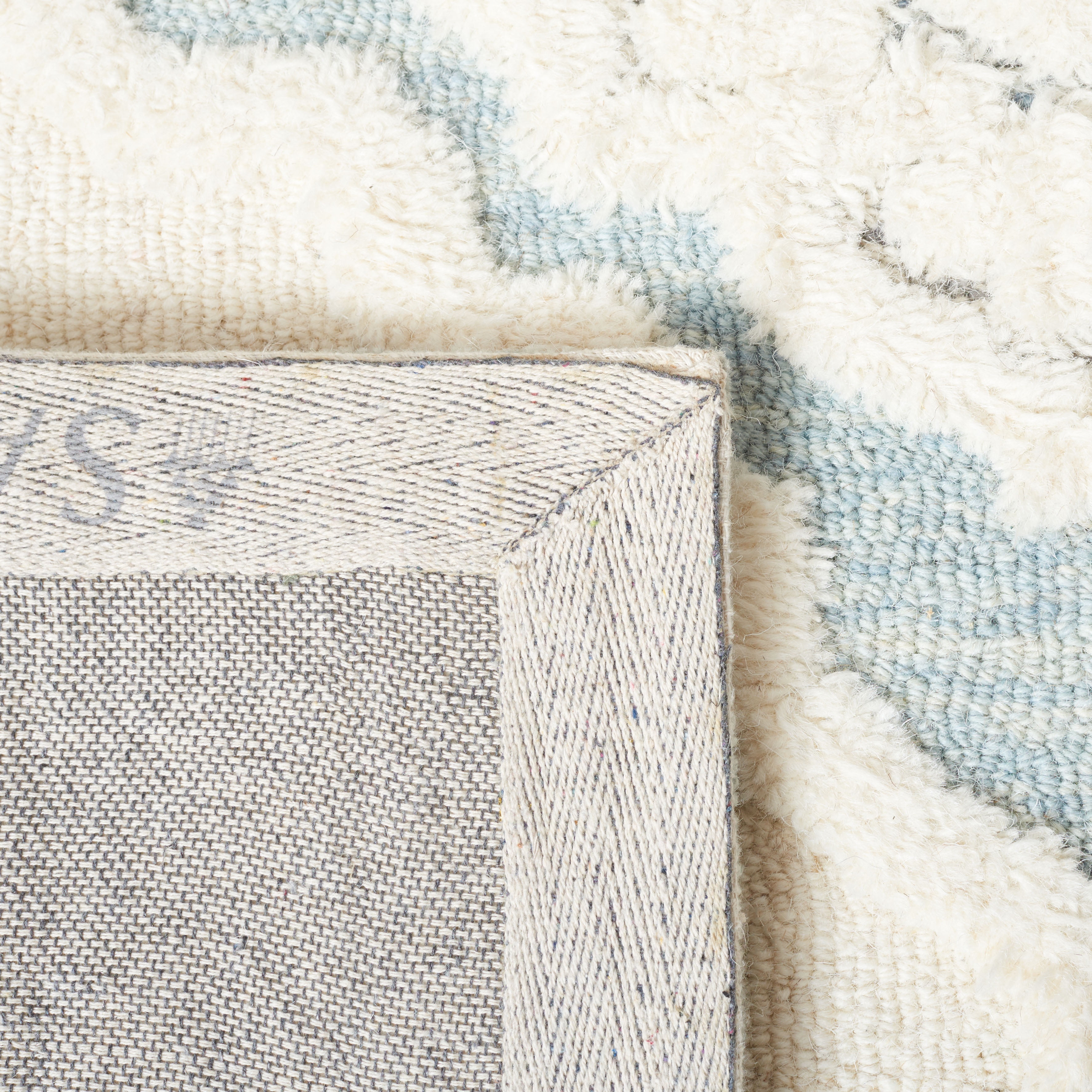 Safavieh Metro Deena Medallion Area Rug, Ivory/Light Blue, 8' x 10'