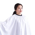thumbnail image 1 of Capa de corte de peloSalón de corte de pelo Capas de peluquero peluquería para clientes Hombres Adultos (1PCS-Capas de peluquero)Blanco, 1 of 6