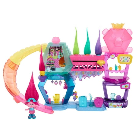 DreamWorks Trolls Band Together Mount Rageous Playset with Queen Poppy Small Doll & 25  Accessories