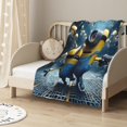 thumbnail image 2 of Manta polar de Minions, súper suave y acogedora, manta de franela ligera y cómoda, manta de felpa cálida para sofá, cama, 30 x 40 pulgadas, 2 of 7