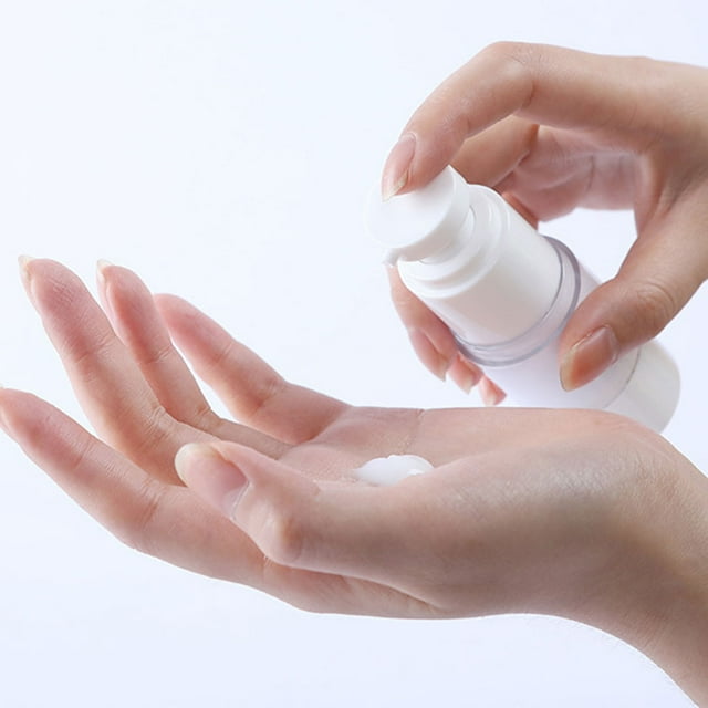 maskred ABS Refillable Misting Spray Bottle Portable And Convenient Easy To Clean Eco-friendly Spray Bottles Round head 50ml 1Set