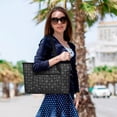 thumbnail image 3 of Bolsa para Dama SQbags  B&W Grande, 3 of 7