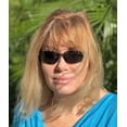thumbnail image 4 of In Style Eyes Lovin Maui Wrap Polarized Nearly Invisible Line Bifocal Sunglasses black 2.00, 4 of 6