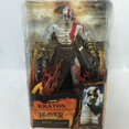 thumbnail image 2 of NECA figura móvil God of War Kratos de 7 pulgadas versión armadura Kuye Medusa/elevación de cabeza/modelo de versión de cuchillo llameante, 2 of 4