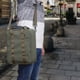 thumbnail image 3 of Bolsa de lona de viaje plegable 27x36x4cm Bolso de mano ligero con funda de carro y asas dobles, bolso de hombro de fin de semana de gran capacidad para gimnasio deportivo de negocios viaje, 3 of 4