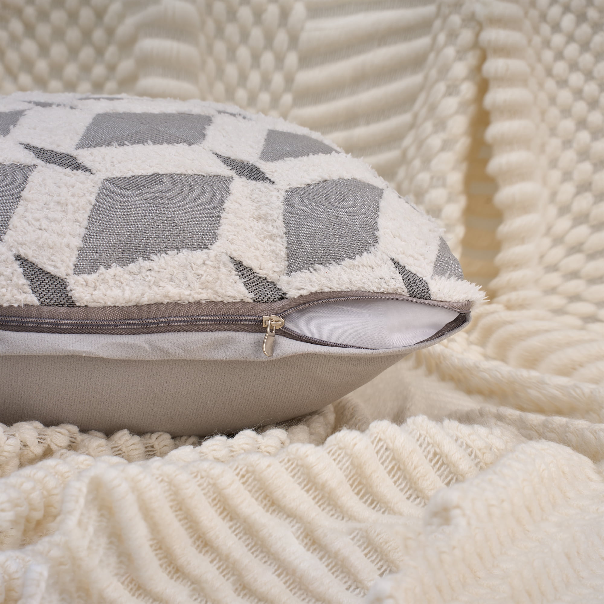 Unique Bargains Pack of 2 Square Diamond Pattern Chenille Throw Pillow Covers Grey