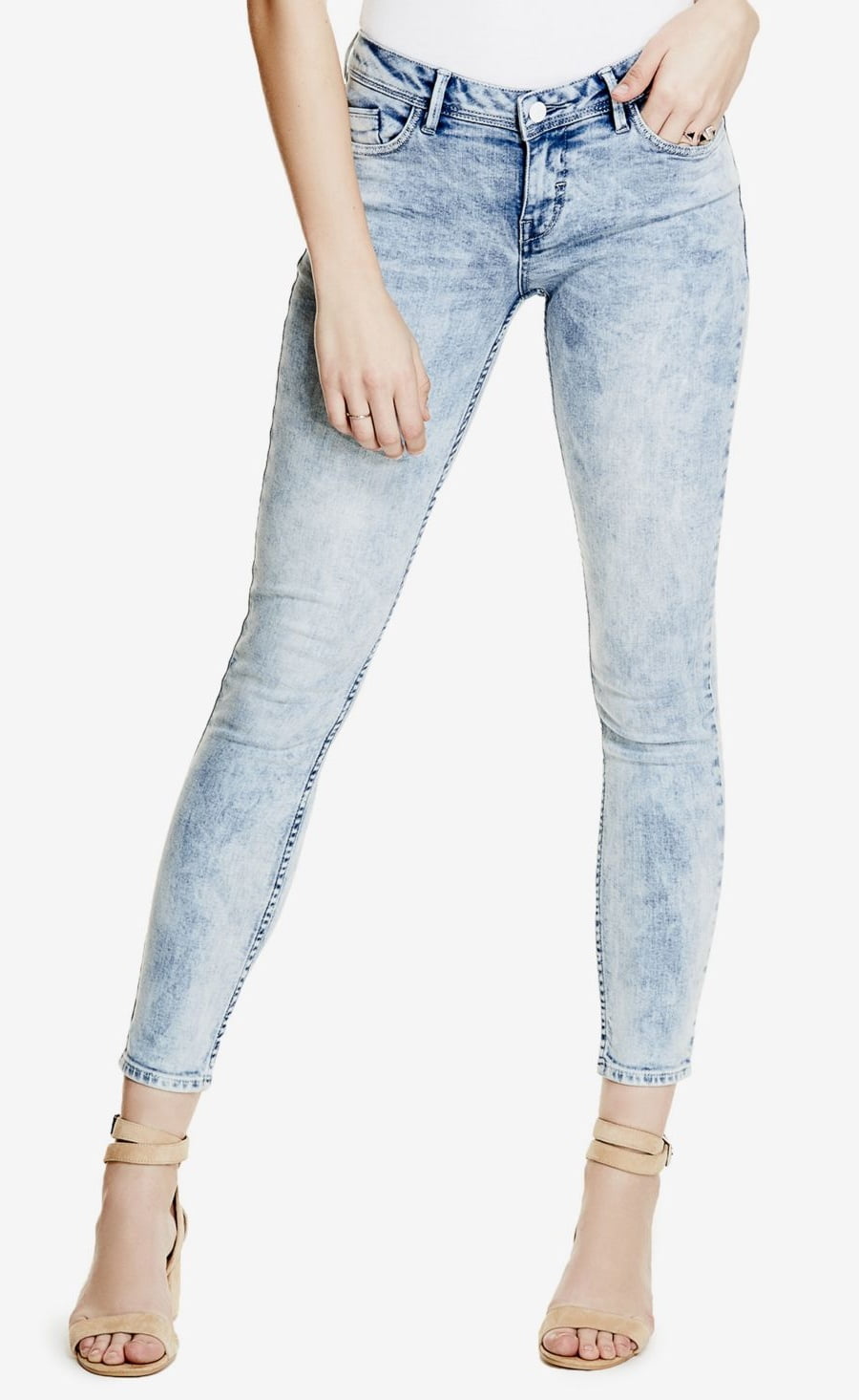 Guess Women's Low Rise Skinny Jean, Light Wash Towel Bleach, 25 RG