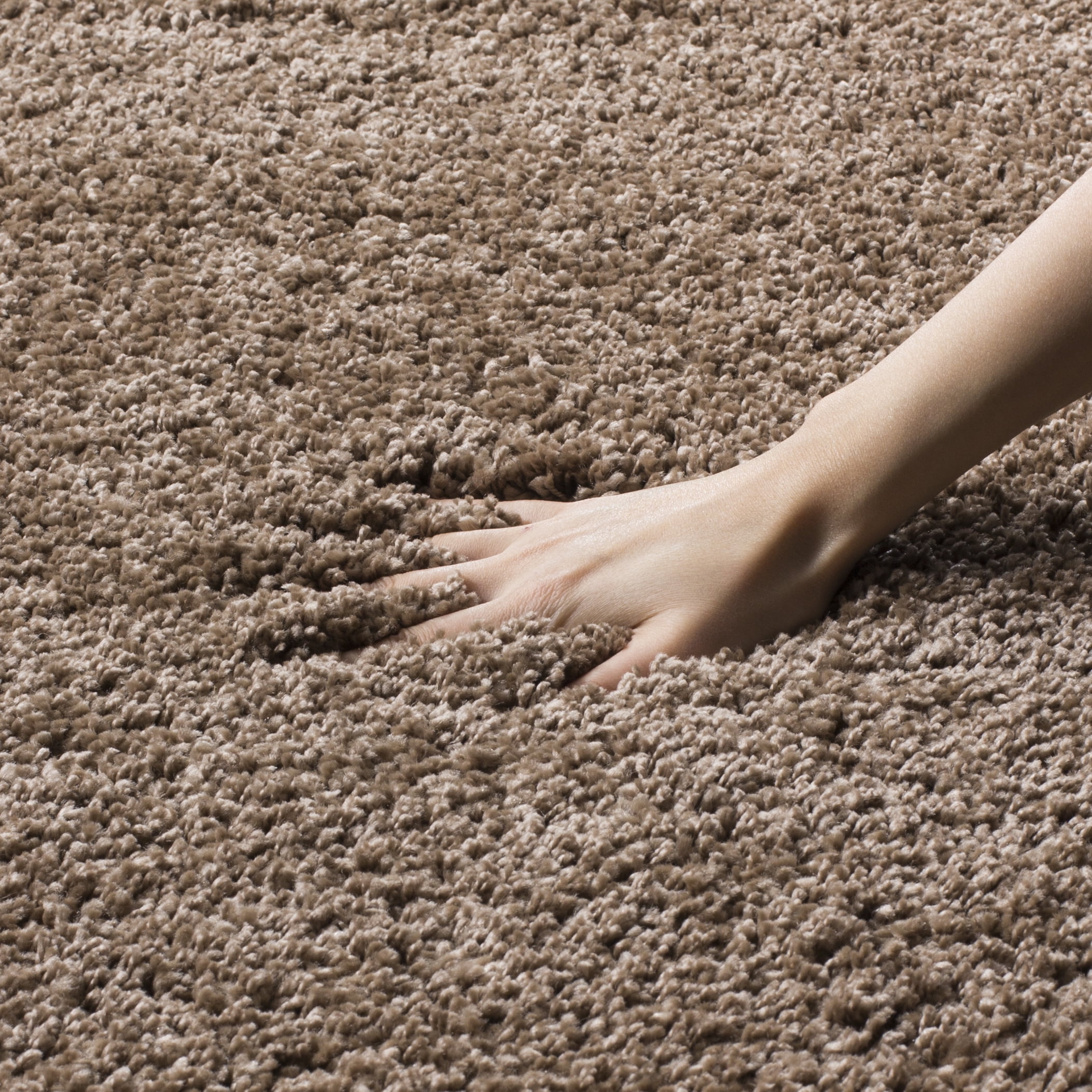 SAFAVIEH Milan Harlow Solid Plush Shag Runner Rug, Dark Beige, 2' x 18' - Modern Design, Dark Beig, Non-Shedding & Easy Cleaning, Ultra Plush Thick Pile, Ideal for Living Room, Bedroom, Entryway