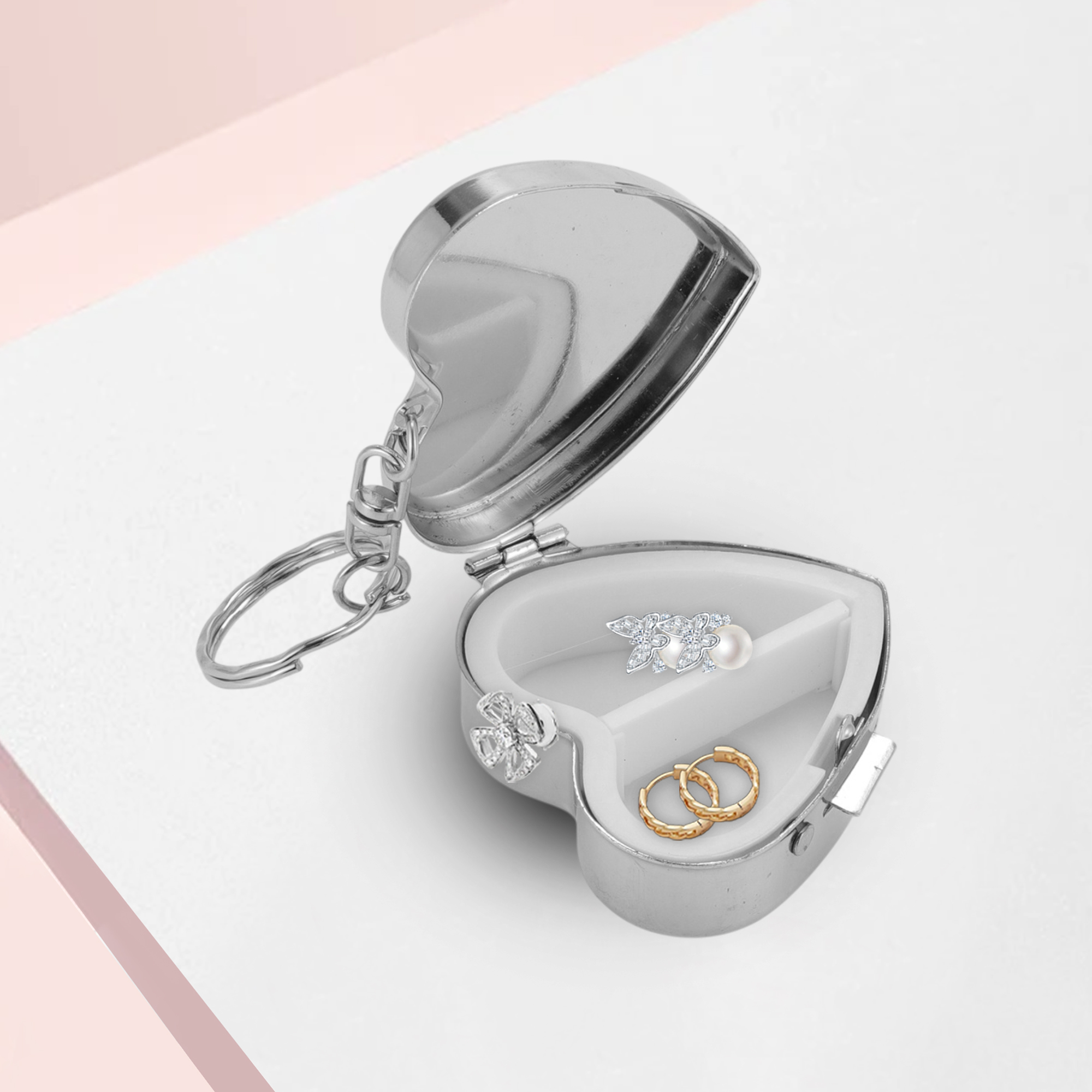 Unique Bargains 2 Grid Heart Pill Case Silver Tone 1 Pc
