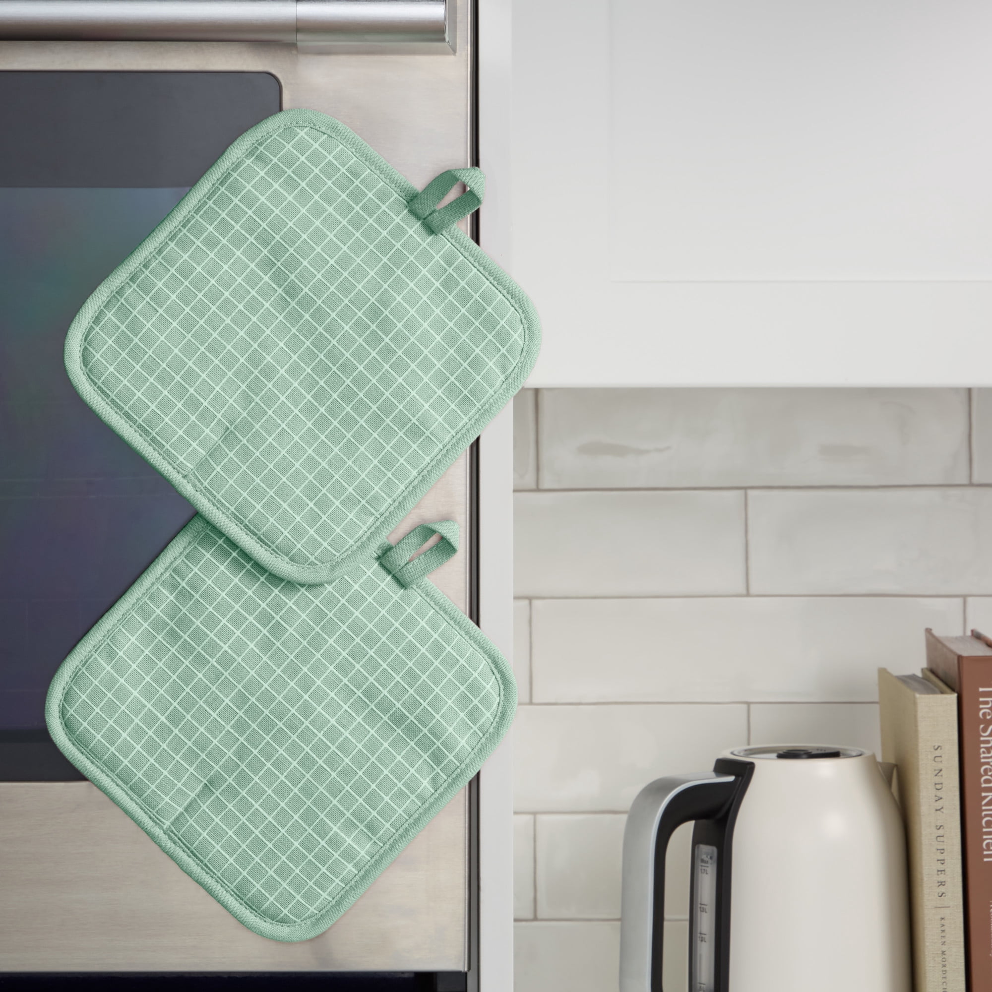 KITCHENAID Gourmet Series Gridlines Pot Holders 2-Pack Set, Heat Resistant up to 600°F, Soft Silicone Grip, Magnetic Cuff, Pistachio Green, 8"x8"