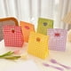 thumbnail image 1 of Bolsas De Papel 1 bolsa de regalo de papel kraft a cuadros verdes para recuerdos de fiesta, aperitivos y envoltorios de regalos pequeños. Rkxzt, 1 of 9