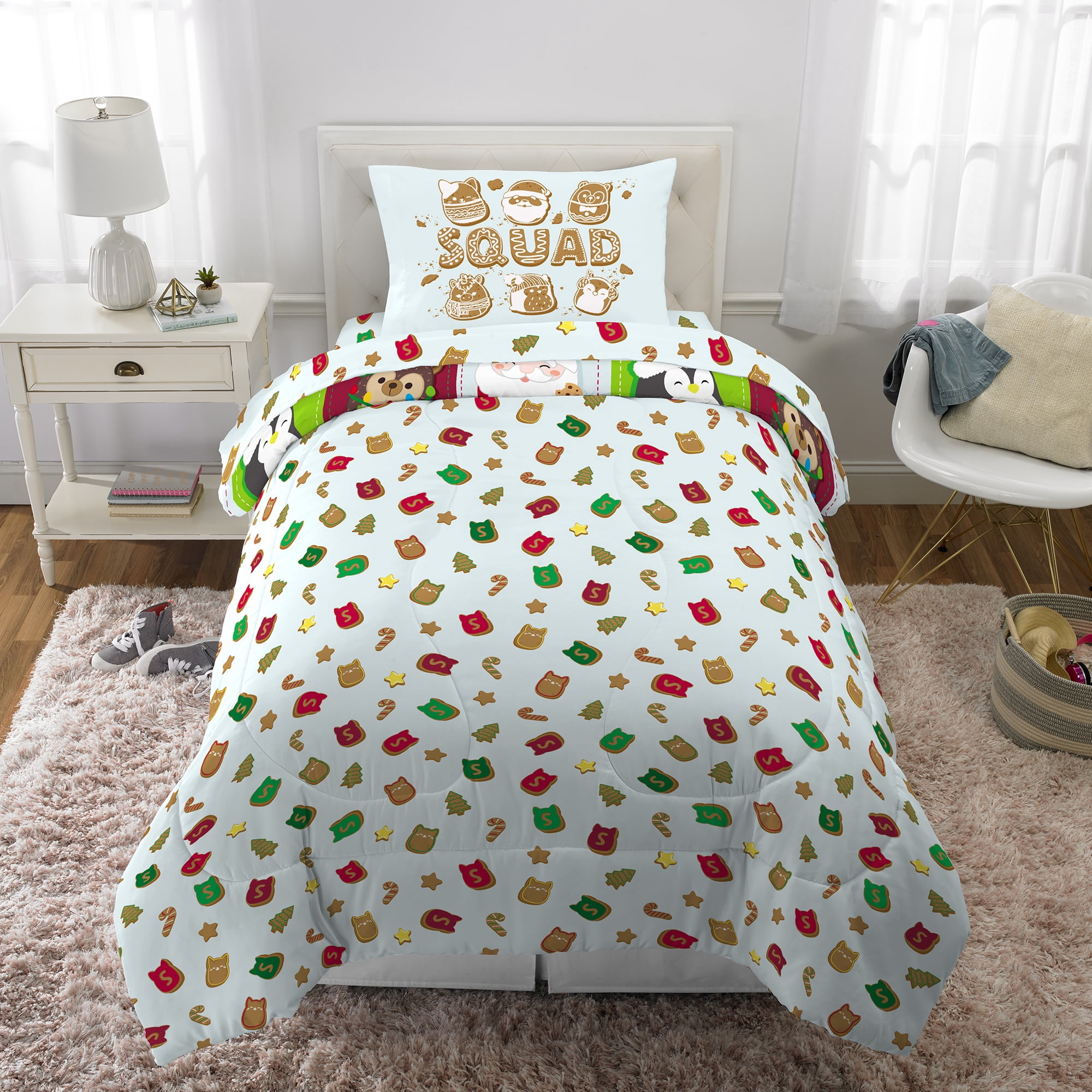 Squishmallows Holiday Kids 6 Piece Reversible Comforter, Pillowcase, Sheet Set, and Backpack, King