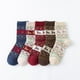thumbnail image 1 of pstuiky Calcetines navideños de lana para mujer calcetines de media pantorrilla con ciervo japonés modelos de mujer e invierno calcetines en caja de regalo., 1 of 1