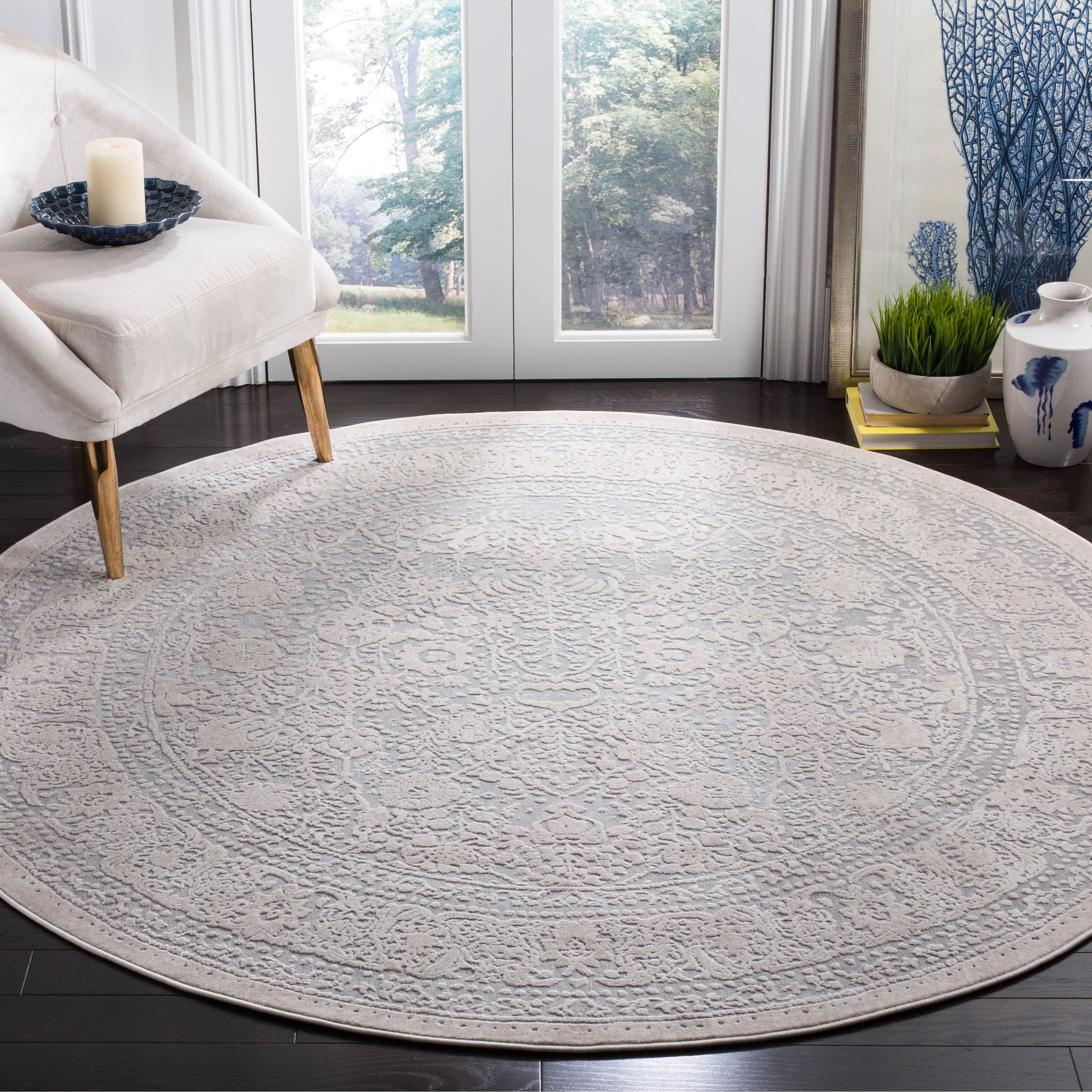 SAFAVIEH Reflection Lynna Traditional Area Rug, Light Grey/Cream, 5'1" x 7'6"
