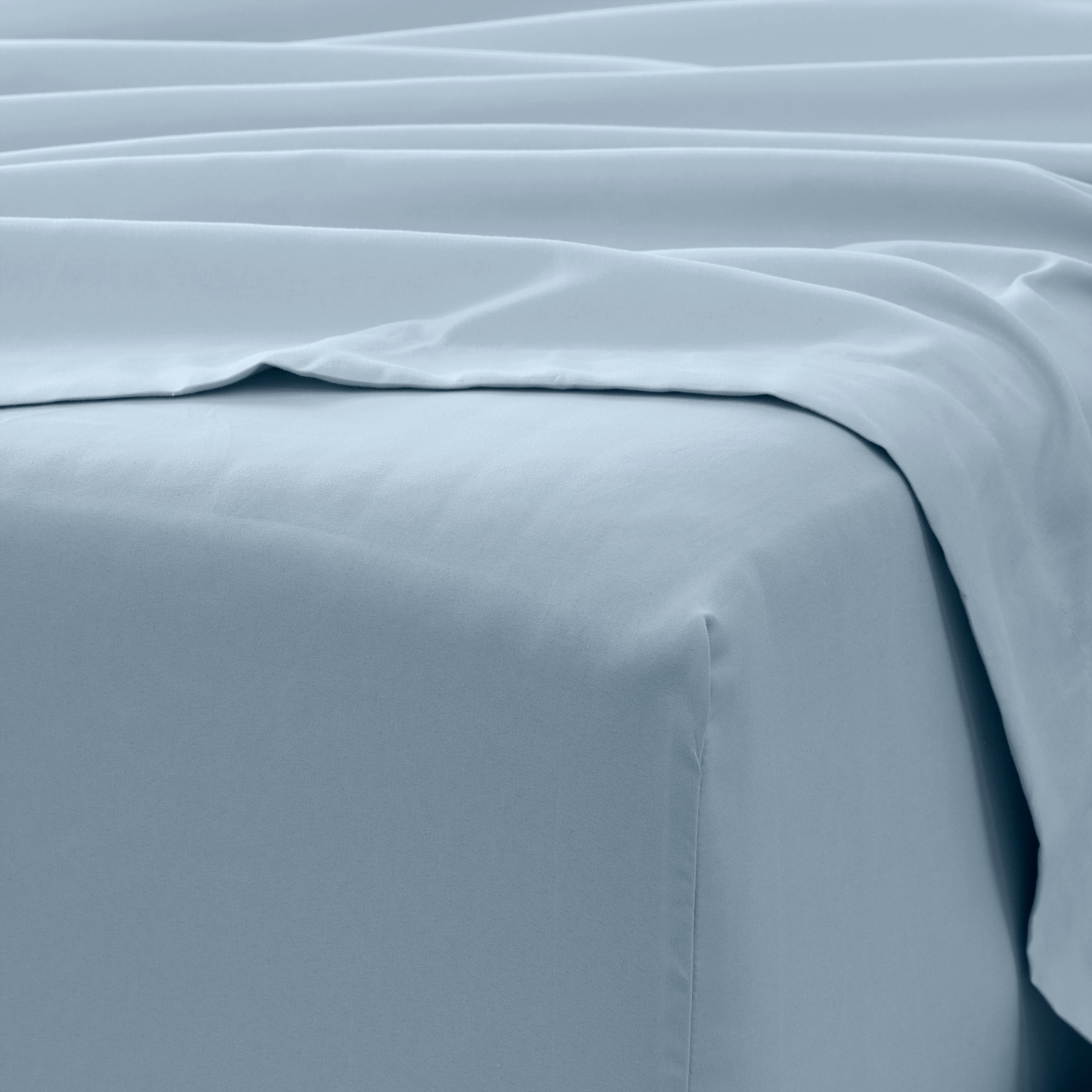 Noble Linens 4 Piece Solid Microfiber Bed Sheet Set, Light Blue, Full
