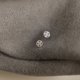thumbnail image 1 of Minipendientes pequeños con forma de flor en forma de cruz y disco con incrustaciones de circonitas y borde de frijol en plata de ley S925, 1 of 6