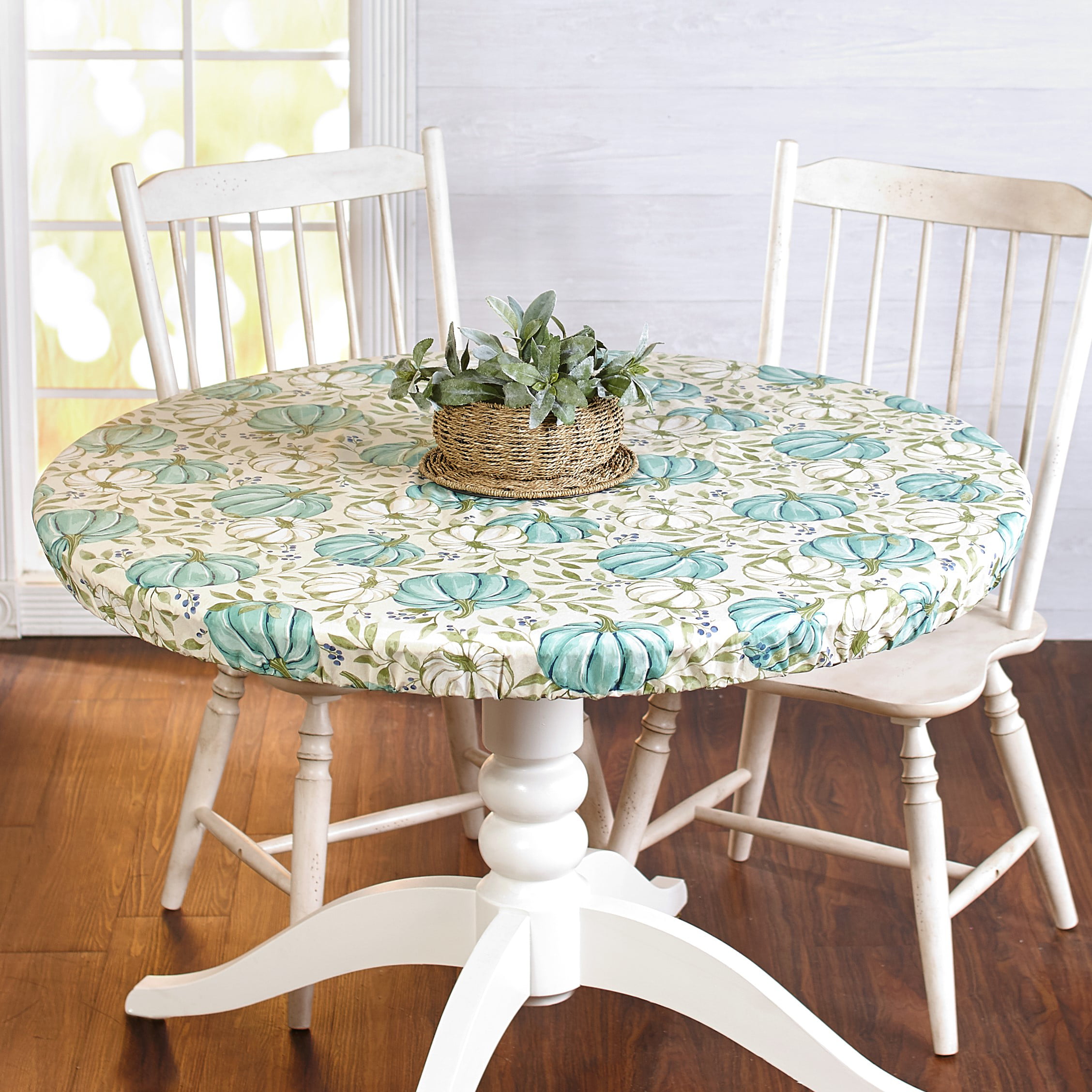 Blue Pumpkin Motif, How Many Chairs Fit Around A 32 Round Tablecloth