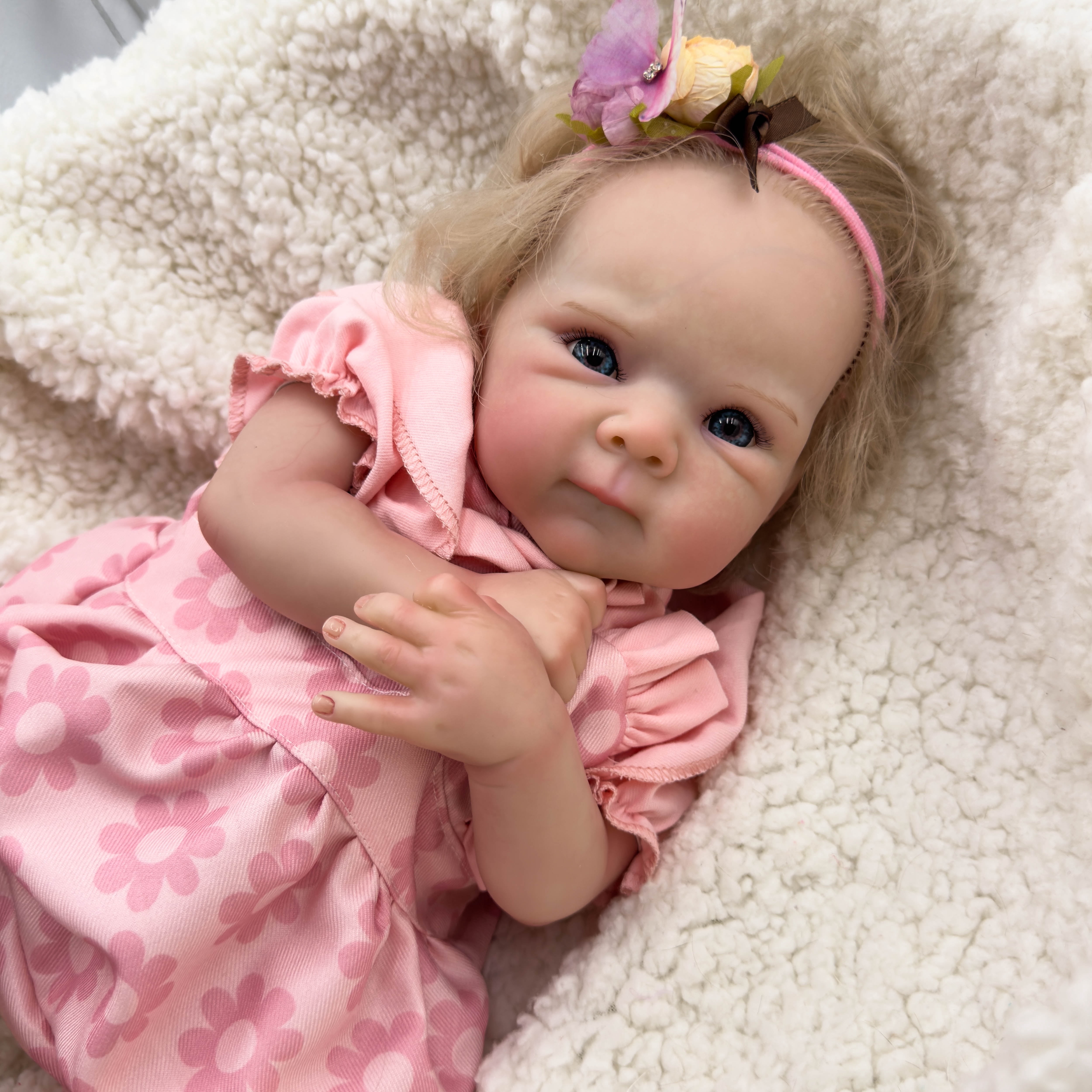 Reborn Baby Dolls 18 inch Lifelike Cute Soft Body Real Newborn Dolls Poseable Real Life Baby with Doll Accessories & Gift Box for 3+ Years Old Kids