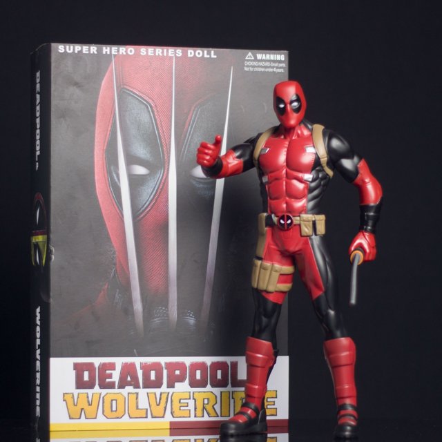 Nuevo en stock Deadpool y Wolverine 33cm Modelos estáticos Juguete Marvel Superhero Movie Peripherals Anime Figura de acción Juguete de escritorio