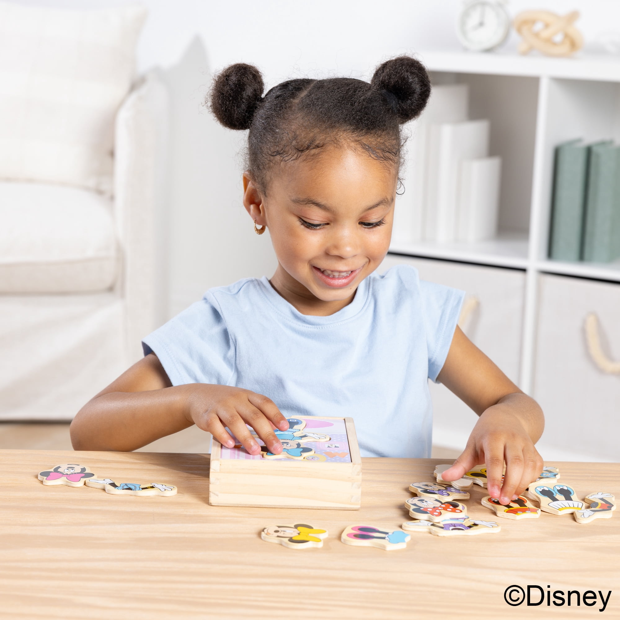 Melissa & Doug Disney Minnie Mouse Mix and Match Dress-Up Wooden Play Set Puzzle (18 pcs)