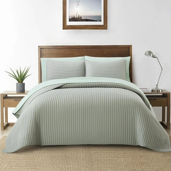 Grand Avenue 7 Piece Quilt Set Queen Size, Solid Color, Sage Lightweight Bedspread Set, Matching Pillow Sham, Fitted Sheet, Flat Sheet, Pillow Case