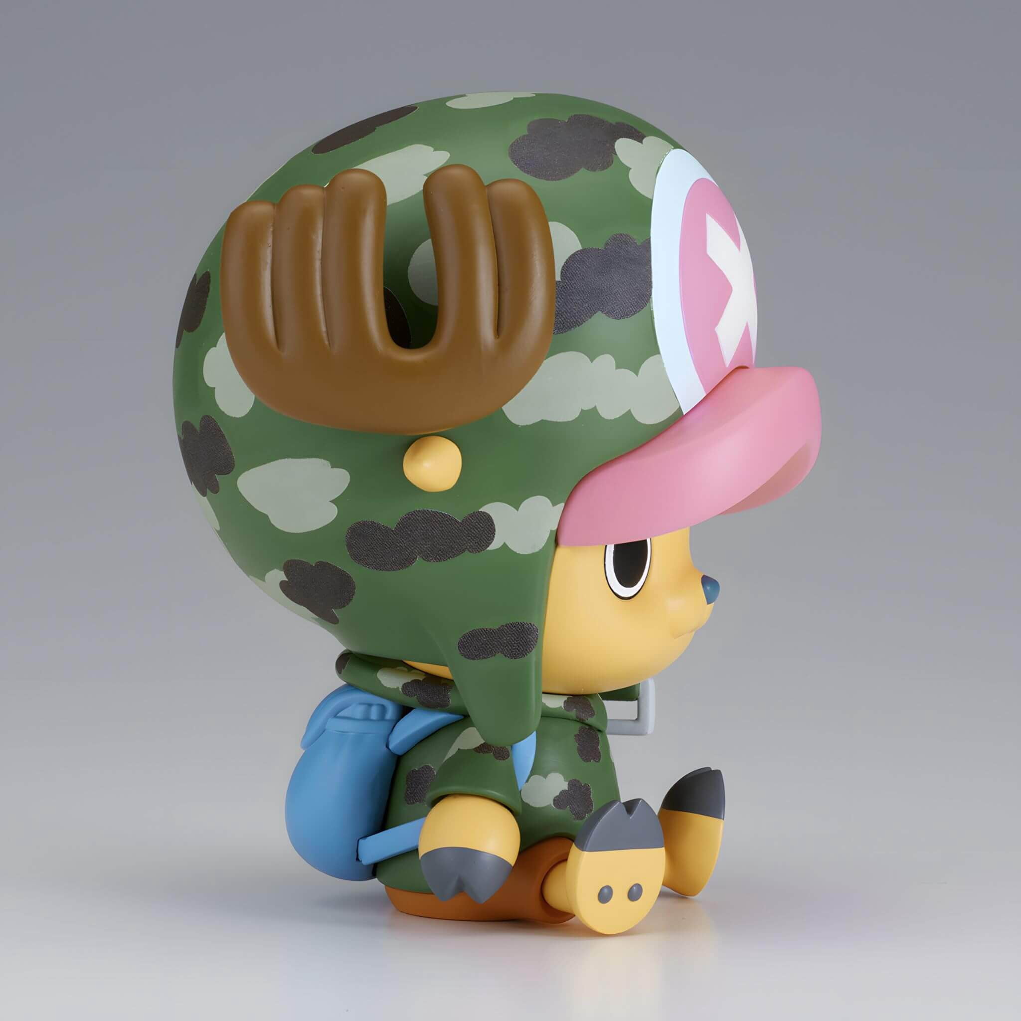 Banpresto One Piece Softvimates Chopper (Dressrosa Ver.) Figure, 4.3” Tall